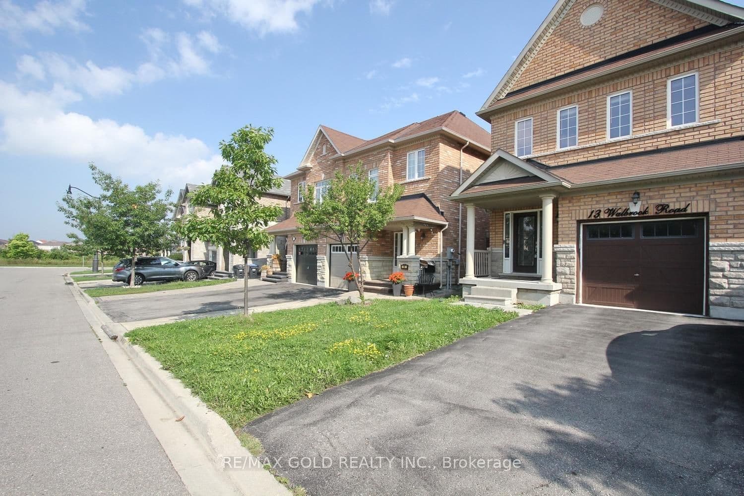13 Walbrook Road, Brampton, ON L6X 3E3
