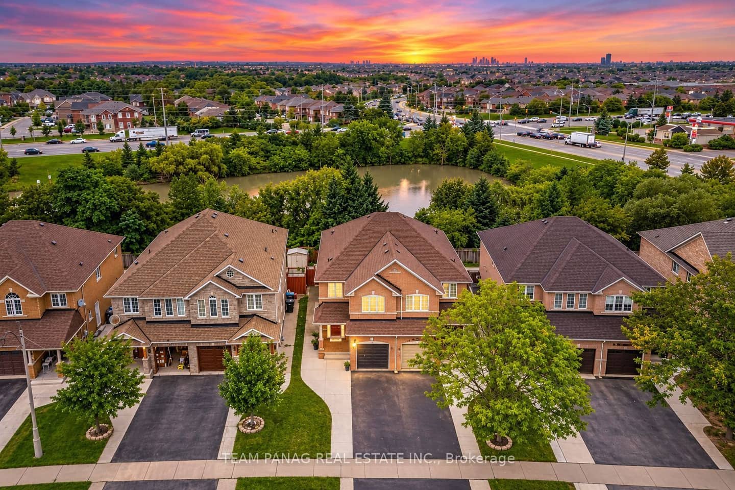 15 Revelstoke Place, Brampton, ON L6R 3G3