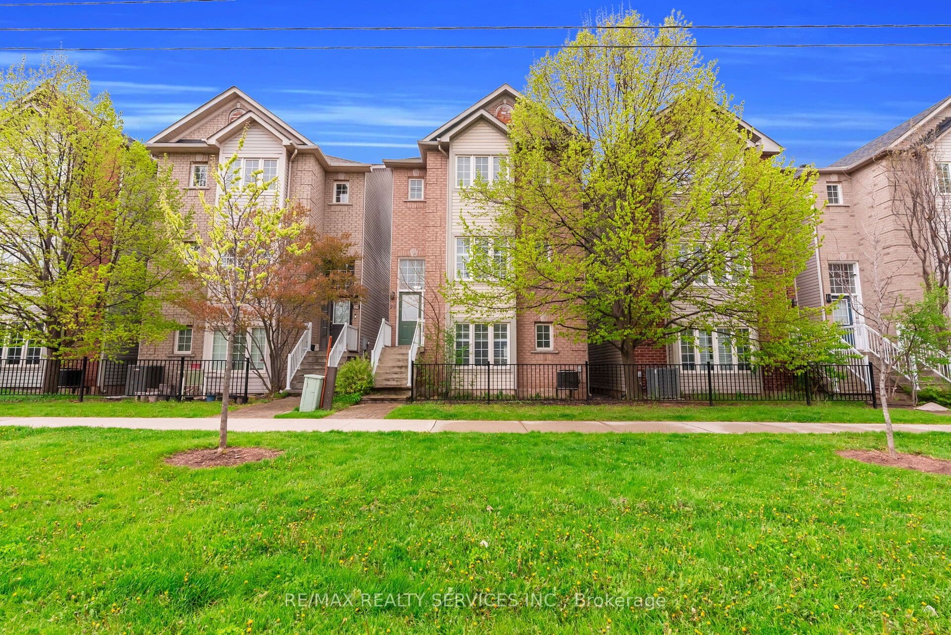 5110 Fairview Street 28, Burlington, ON L7L 7H6