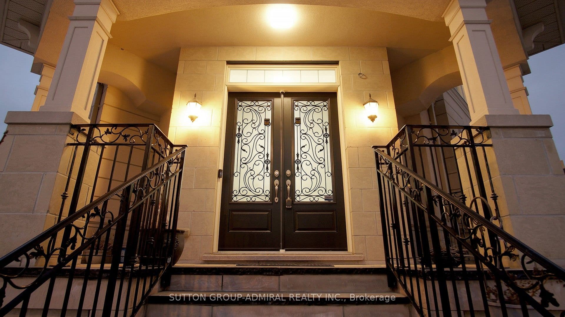 100 Virtue Crescent, Vaughan, ON L4H 4C3