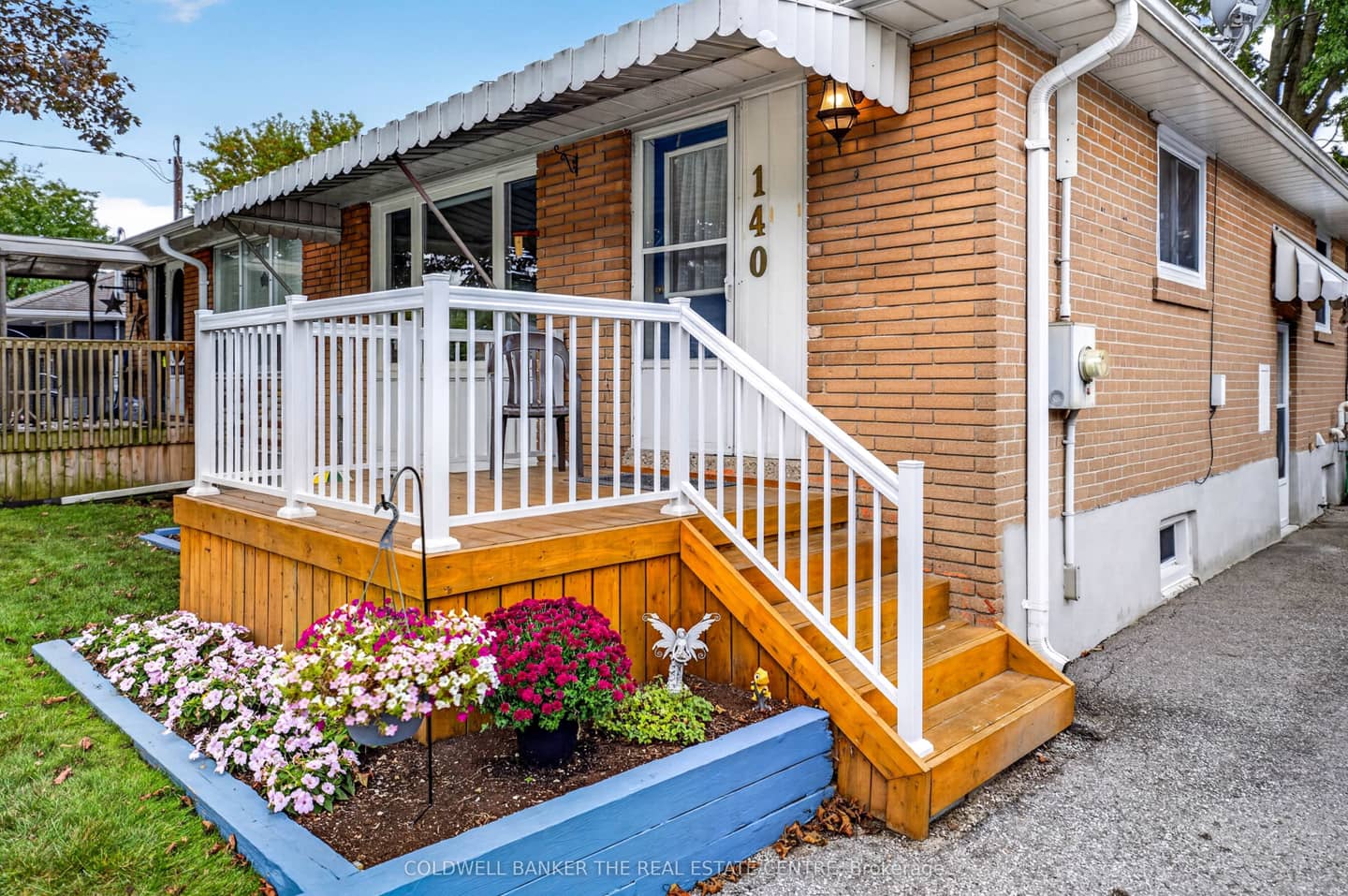 140 Willow Lane, Newmarket, ON L3Y 4J3