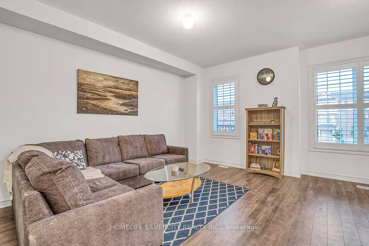 43 Honey Crisp Lane, Clarington, ON L1C 7H7
