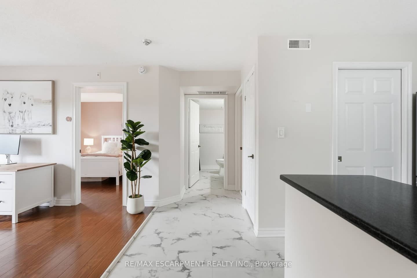 2030 Cleaver Avenue 322, Burlington, ON L7M 4C3