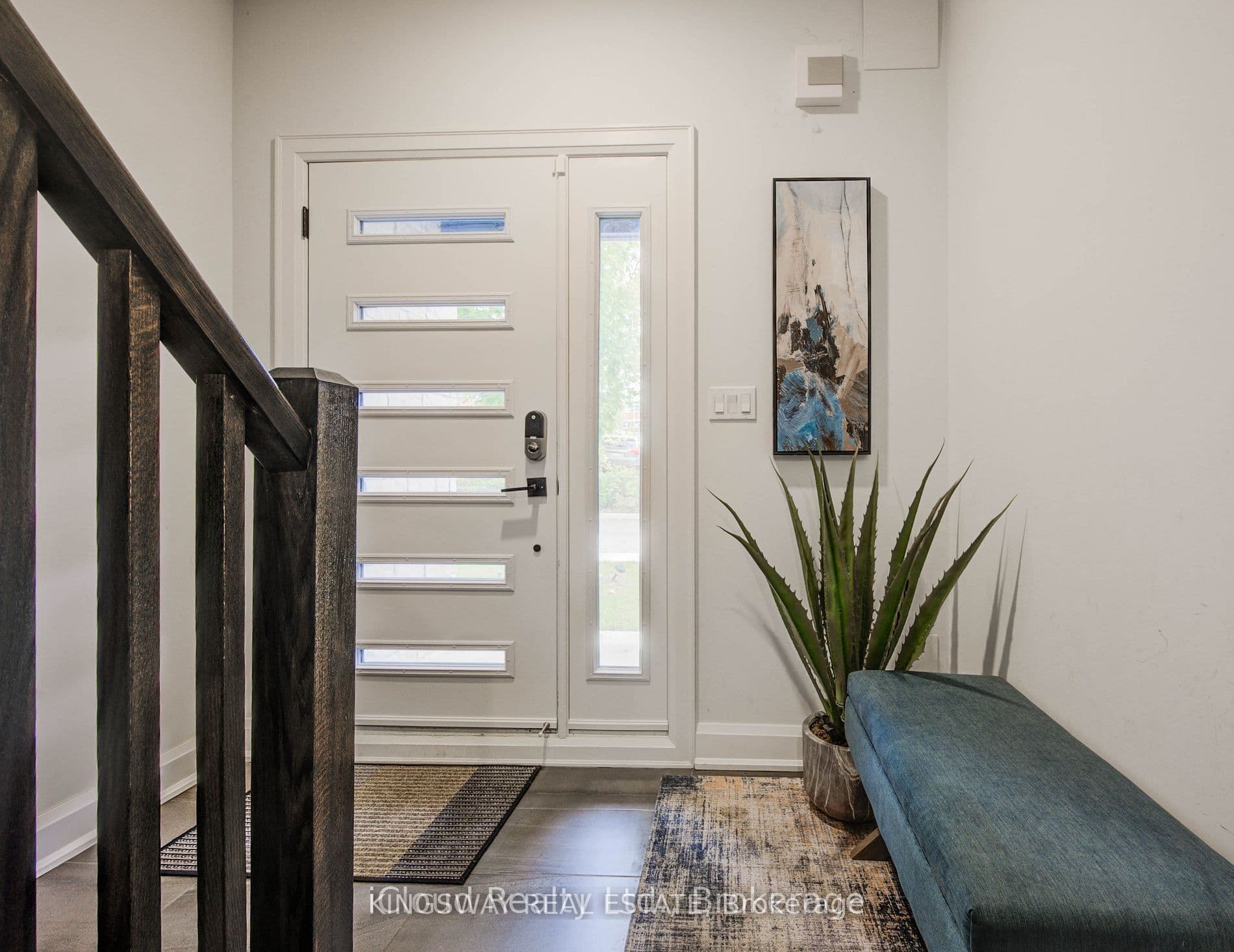 33 JARVIS Street, Brantford, ON N3T 4A7