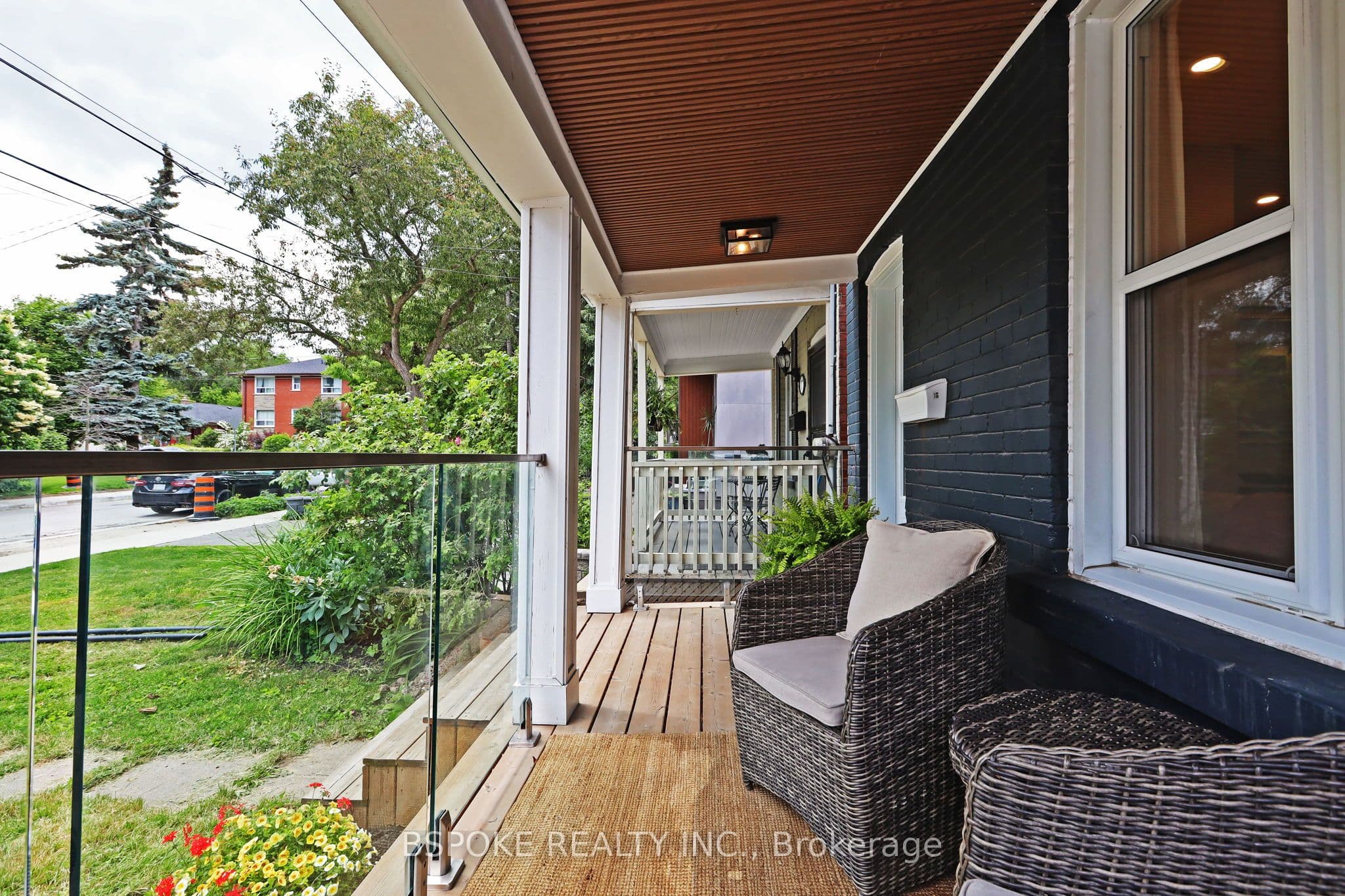 15 Burlington Street, Toronto, ON M8V 2L1