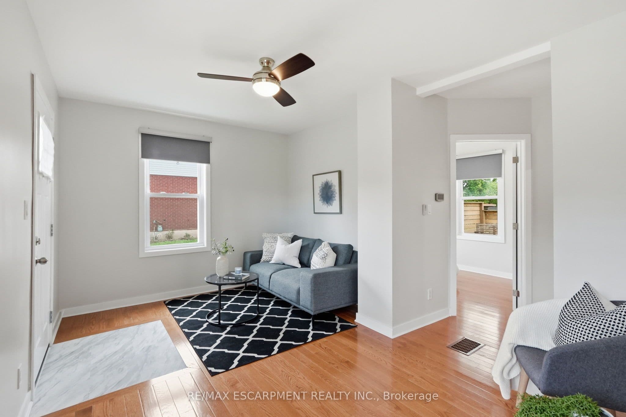 410 Beach Boulevard, Hamilton, ON L8H 6W7