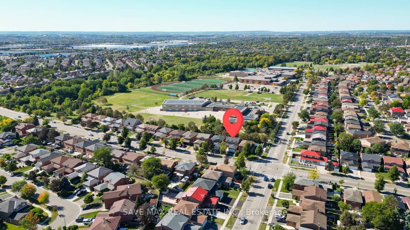 124 Wexford Road, Brampton, ON L6Z 2T4
