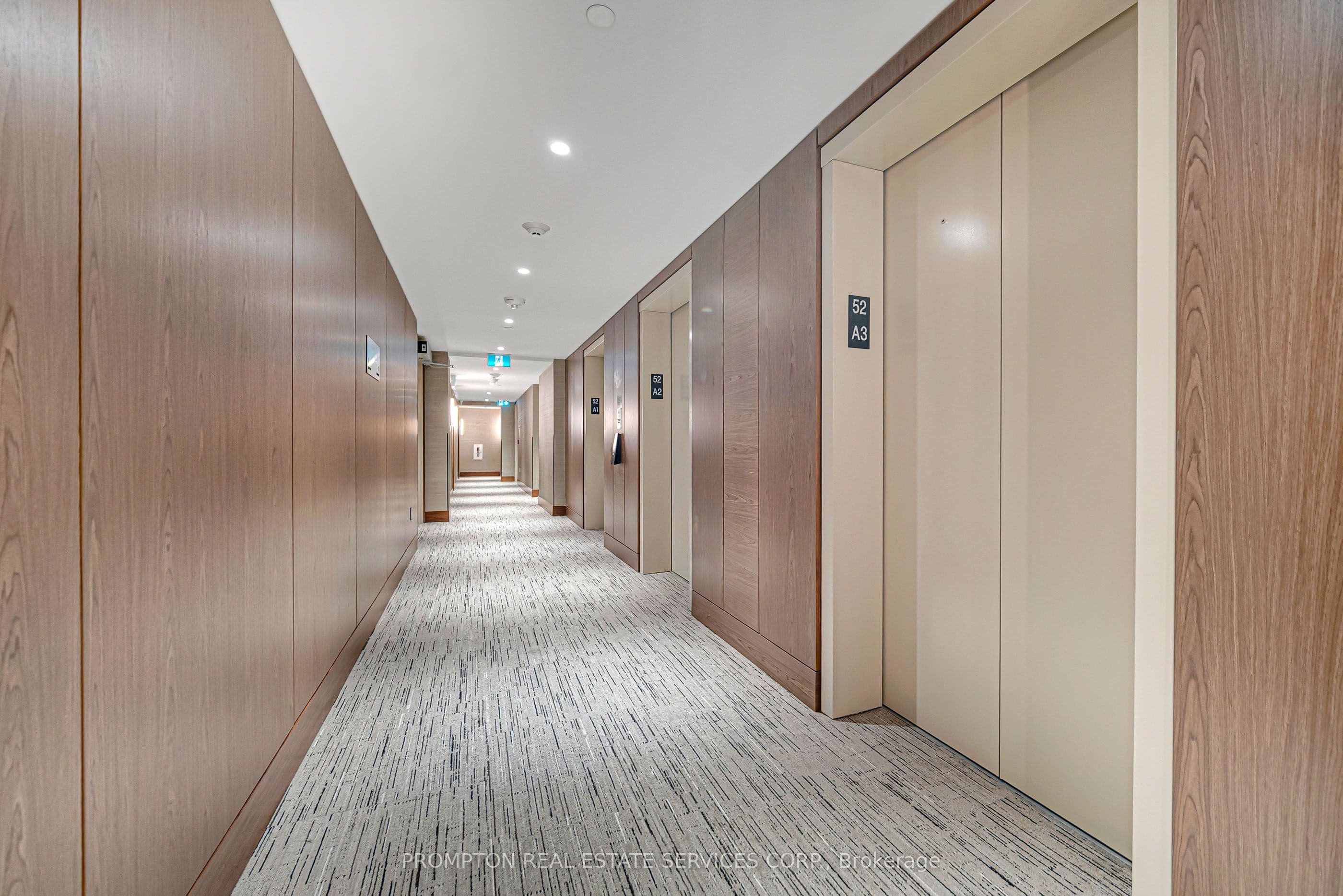 1 Concord cityplace Way 5210, Toronto, ON M5V 0X3