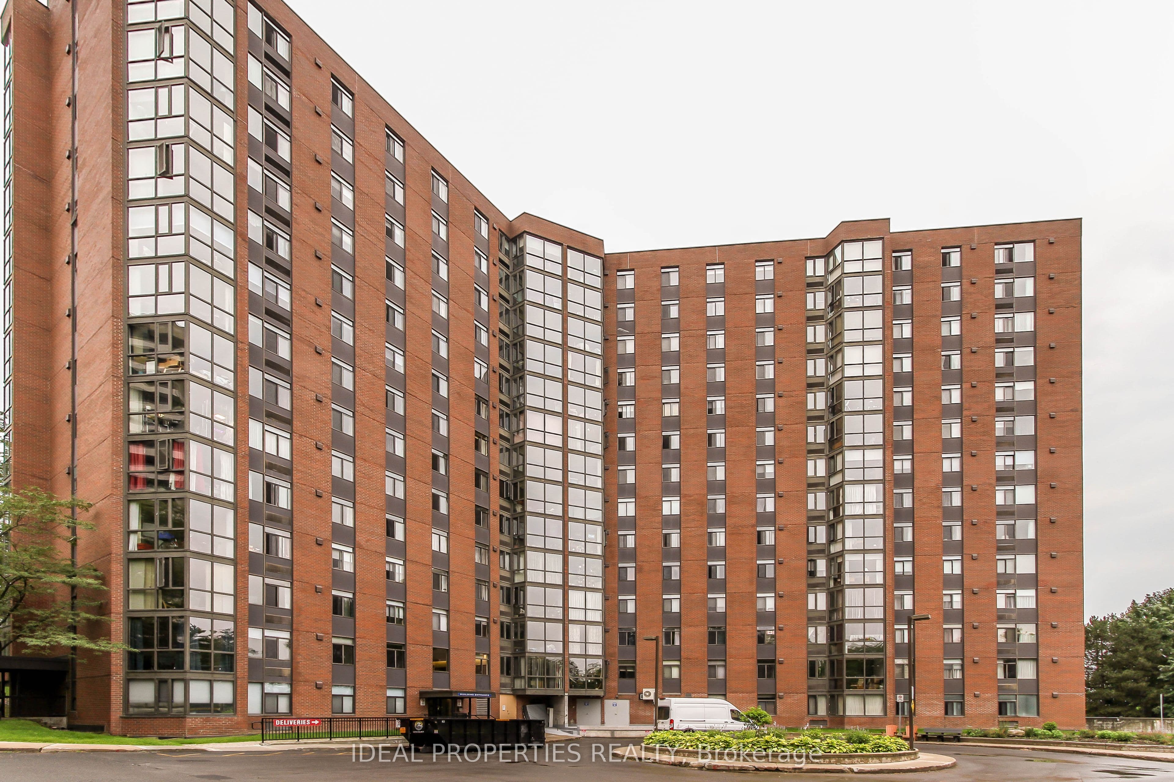 2871 Richmond Road W 1213, Britannia Heights - Queensway Terrace N and Area, ON K2B 8M5