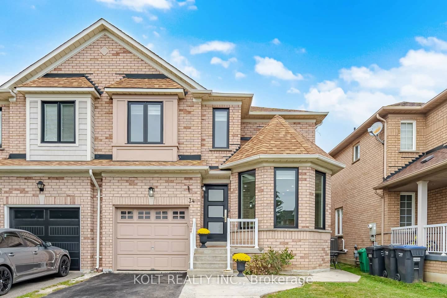 34 Saddleback Square, Brampton, ON L6X 5C5