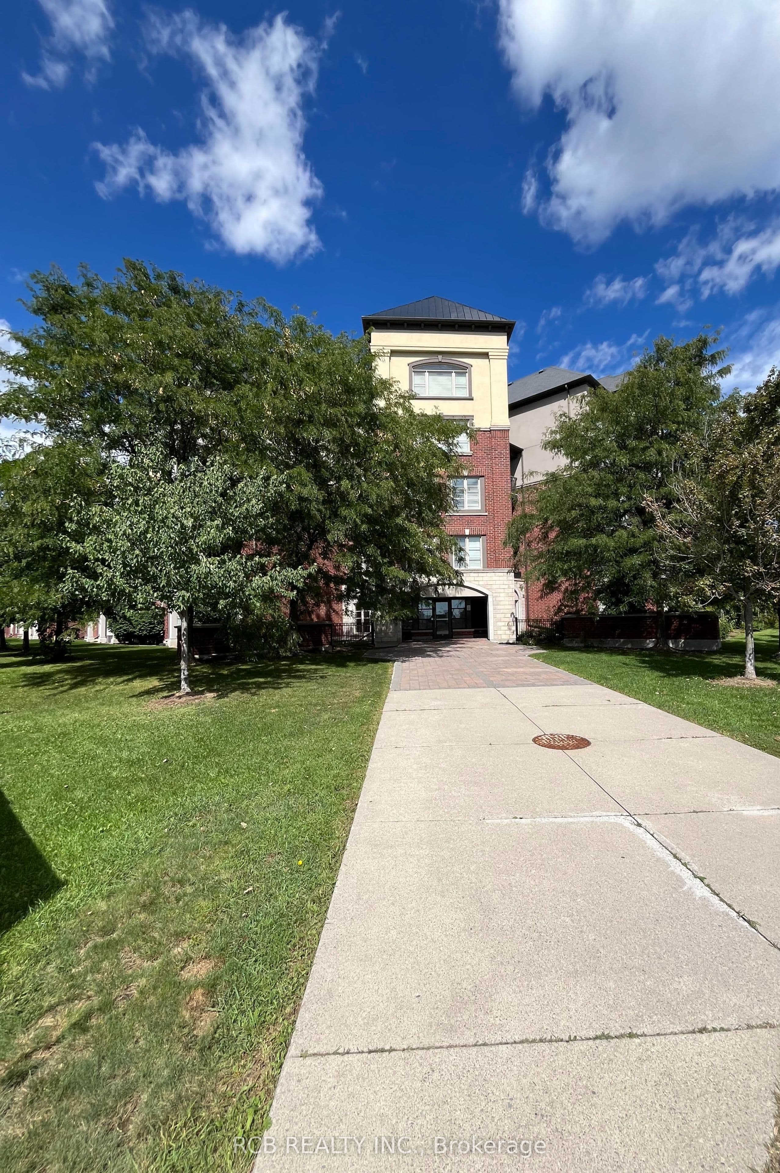 3070 Rotary Way 227, Burlington, ON L7M 0H1