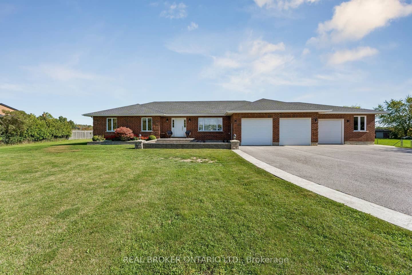 15191 Airport Road, Caledon, ON L7C 2X9