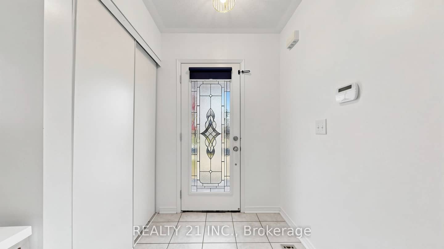 174 Honeyman Drive, Clarington, ON L1C 0J2