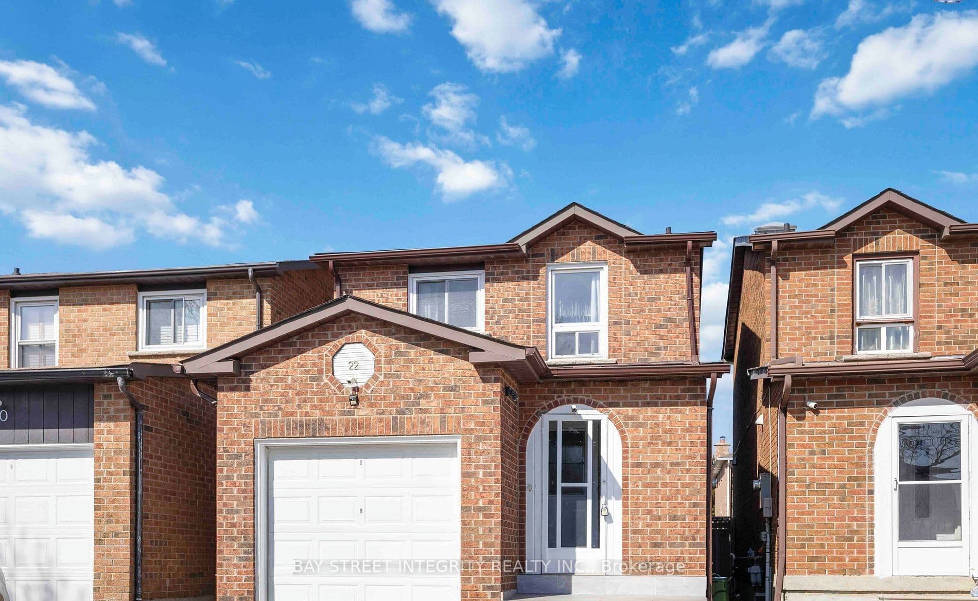 22 Dunbar Crescent, Markham, ON L3R 6W8