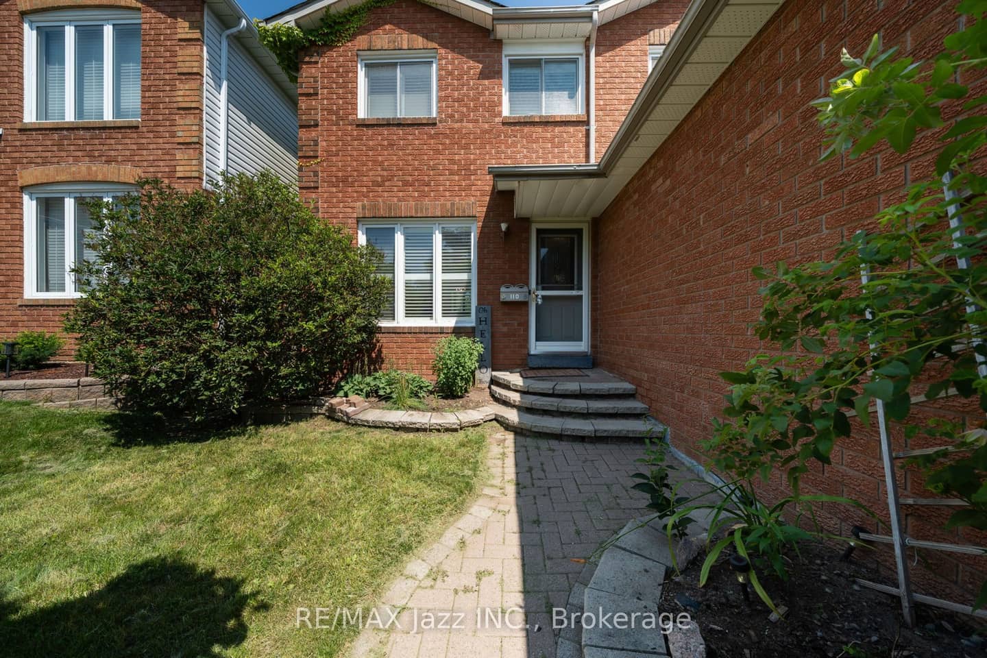 110 Freeland Avenue, Clarington, ON L1C 4V6