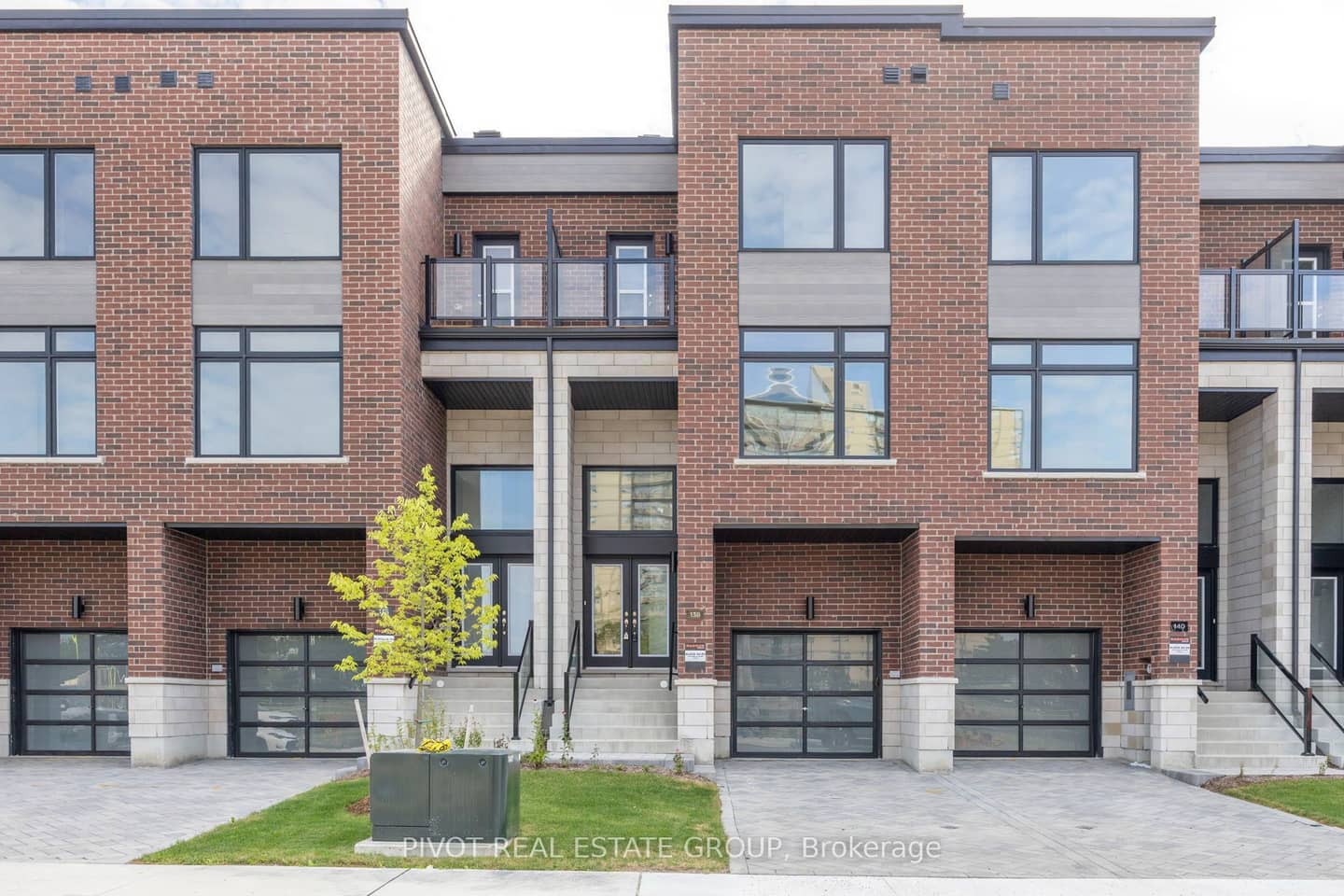138 Danielle Moore Circle, Toronto, ON M1P 0G9
