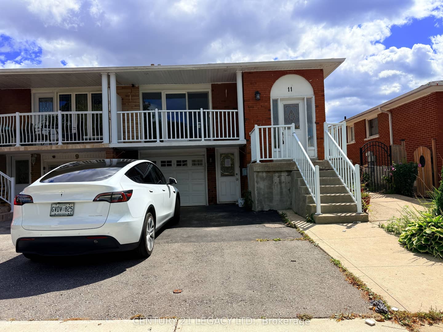 11 Tolton Drive, Brampton, ON L6V 2P9