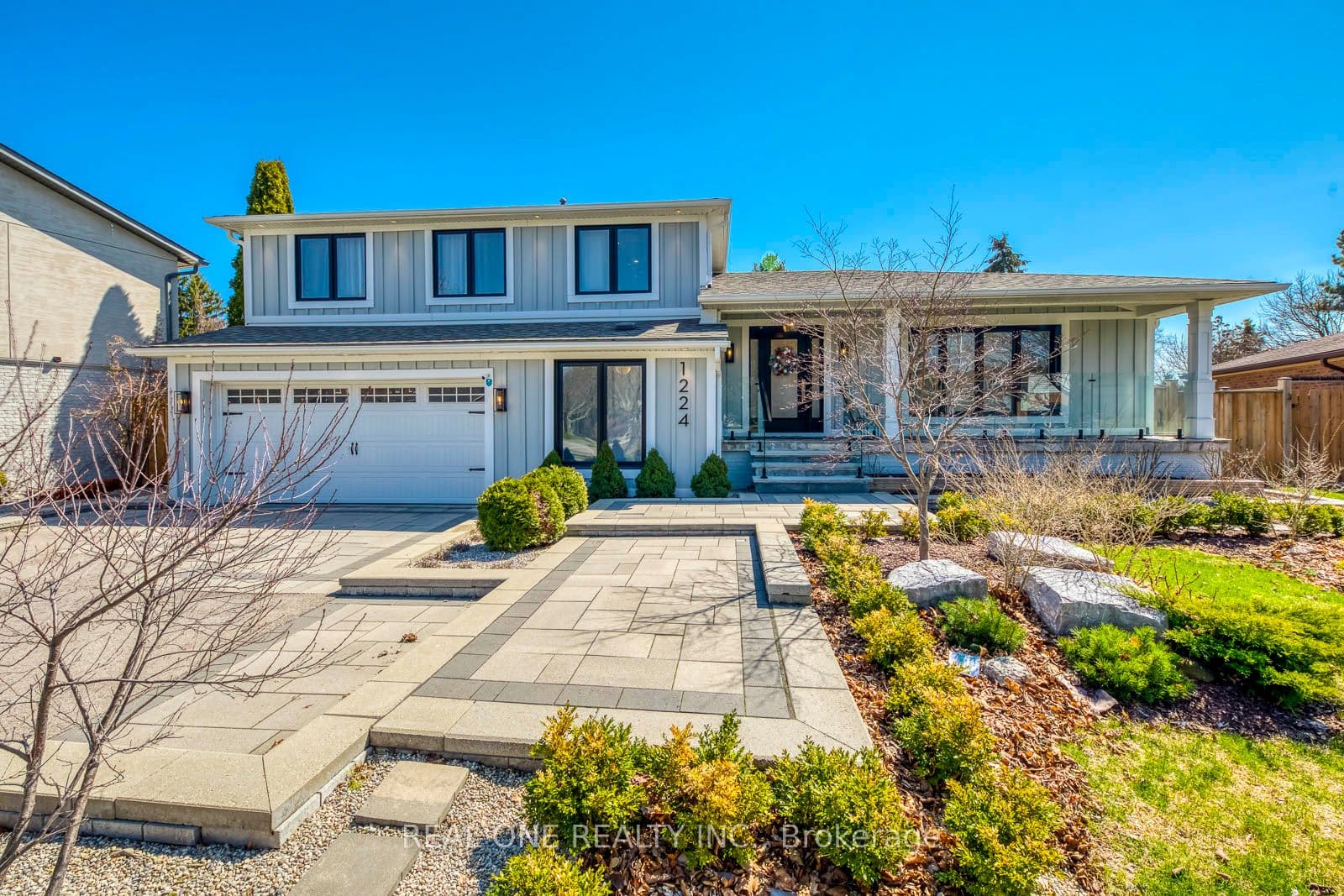 1224 Willowbrook Drive, Oakville, ON L6L 2K1