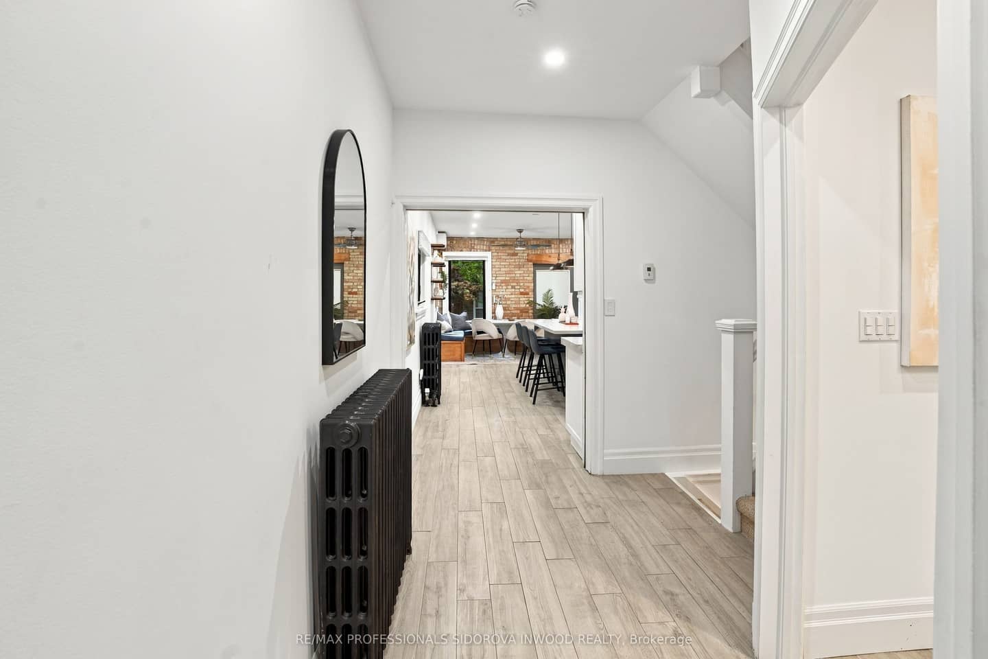 266 Glenlake Avenue, Toronto, ON M6P 1G1