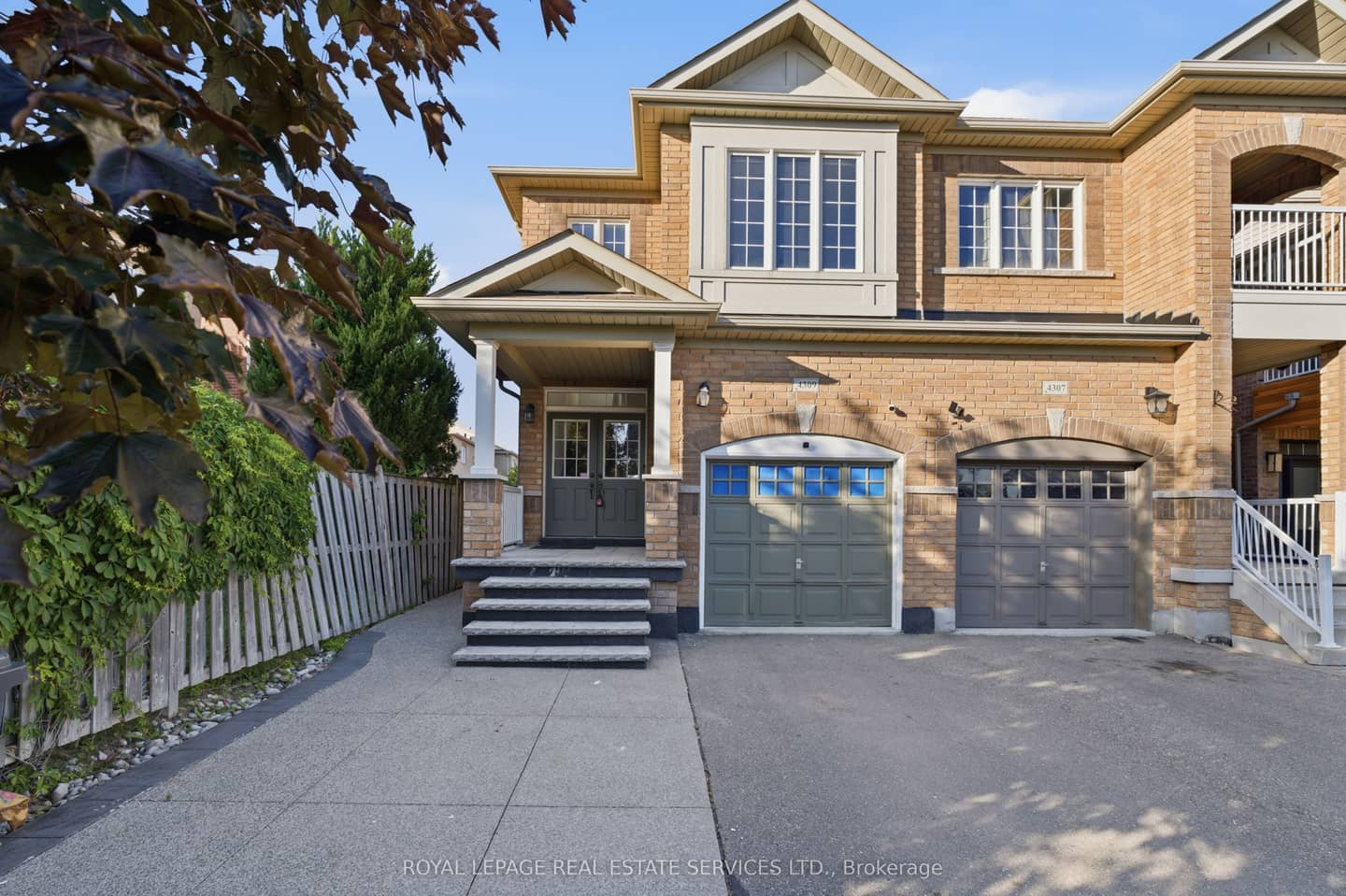 4309 Trail Blazer Way, Mississauga, ON L5R 0A9