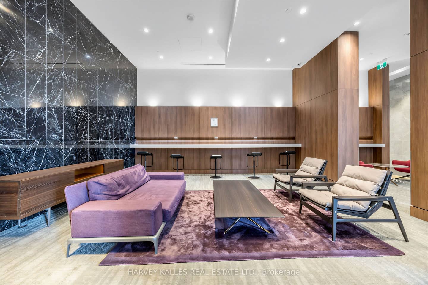90 Queens Wharf Road 608, Toronto, ON M5V 0E6
