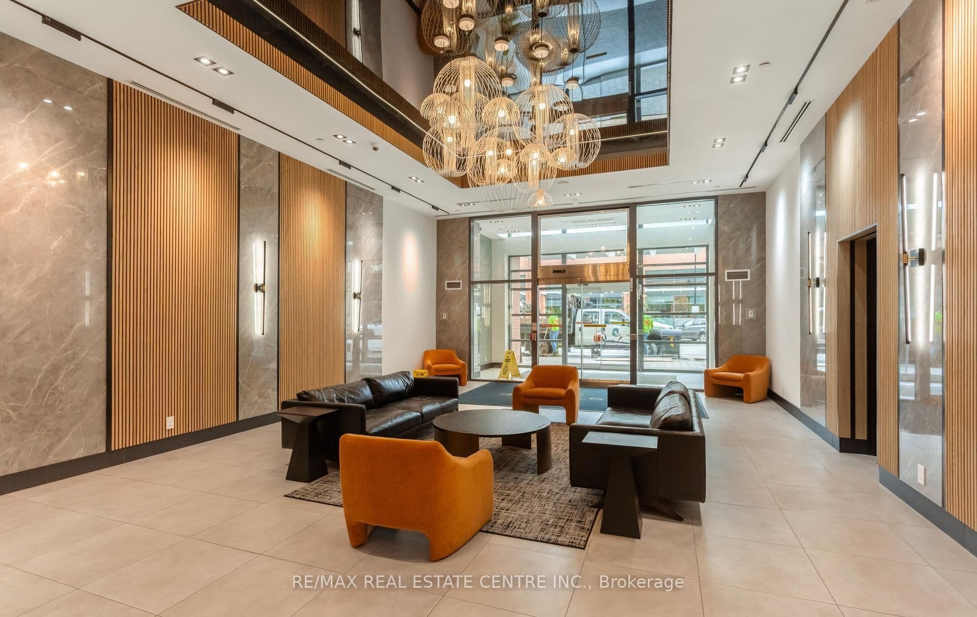 2220 Lakeshore Boulevard W 1602, Toronto, ON M8V 1A4