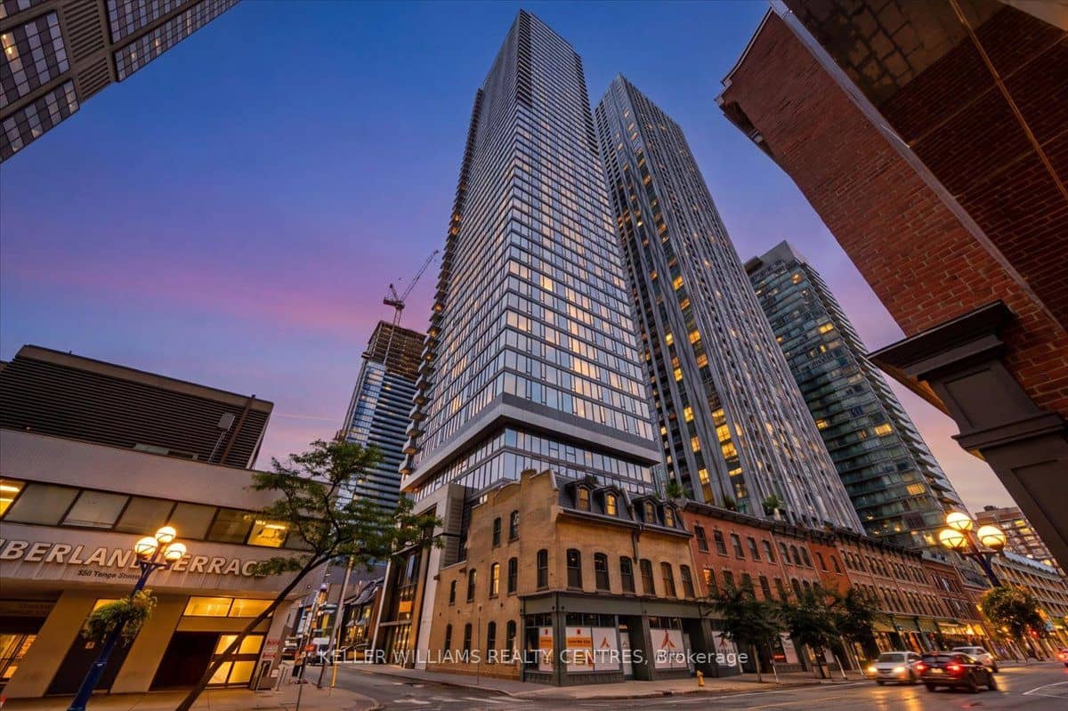 8 Cumberland Street 2606, Toronto, ON M4W 0B6