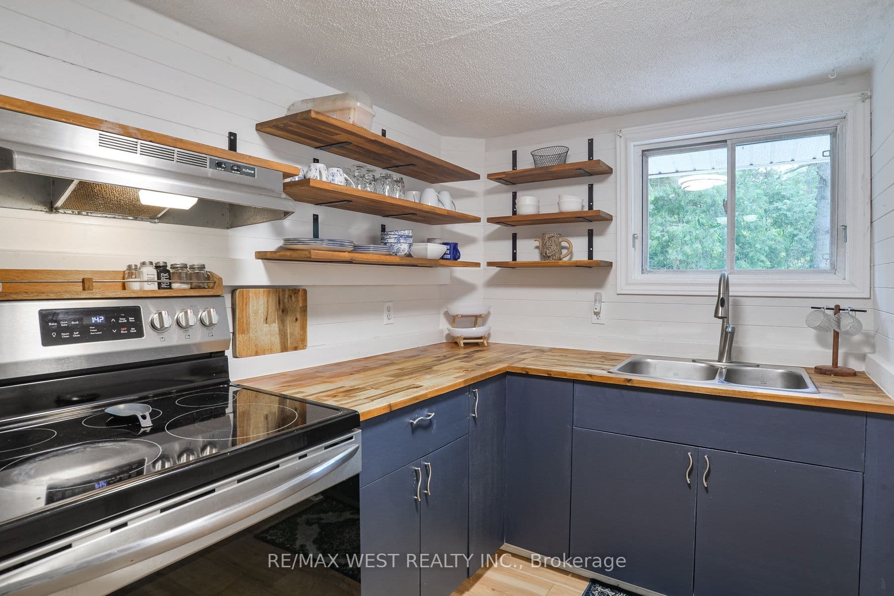 89 Cedar Beach Road, Brock, ON L0K 1A0