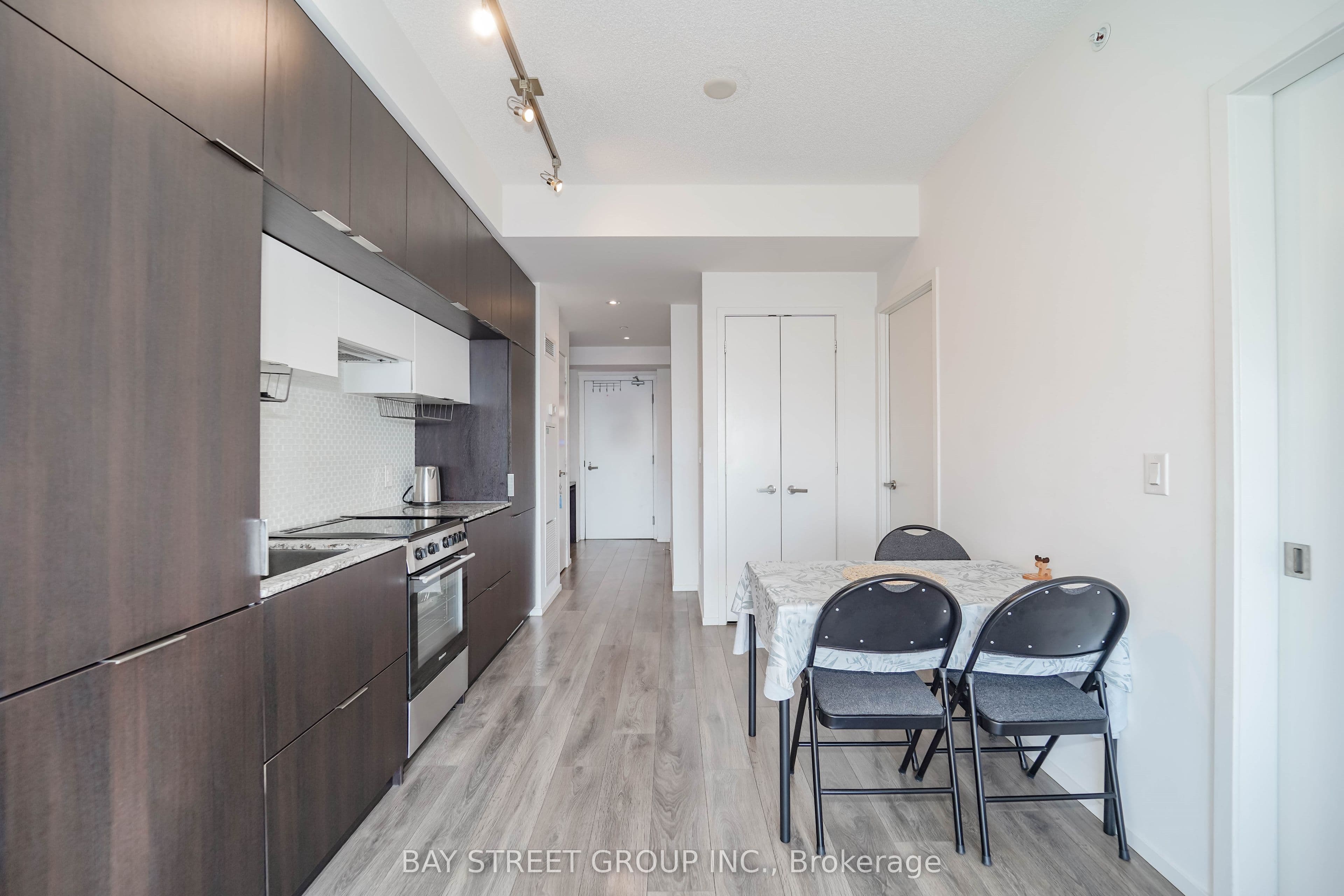 159 Dundas Street E 4302, Toronto, ON M4M 3N9
