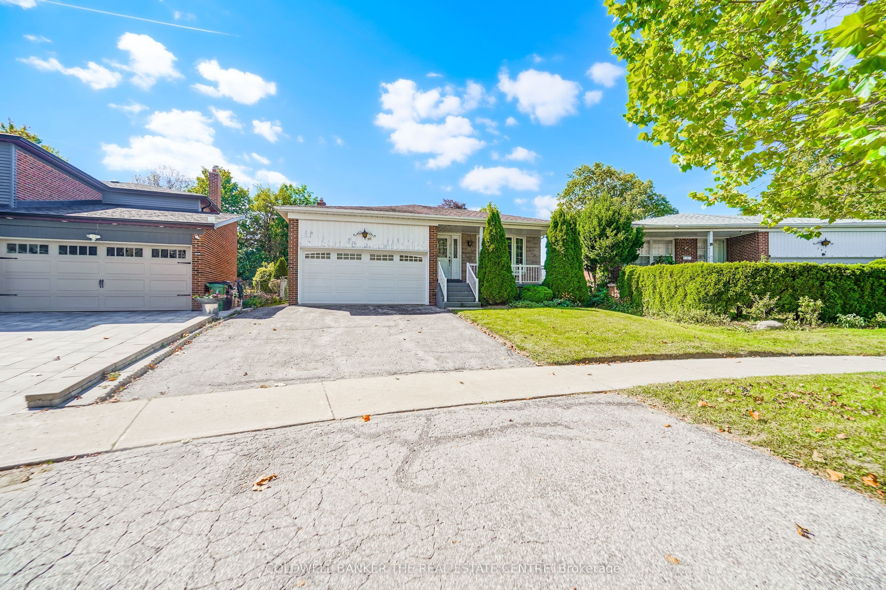 111 Briarscross Boulevard, Toronto, ON M1S 3K6