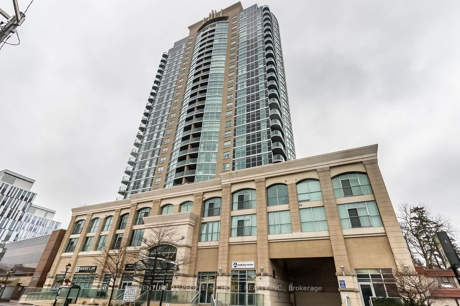 9 George Street 1512, Brampton, ON L6X 0T6