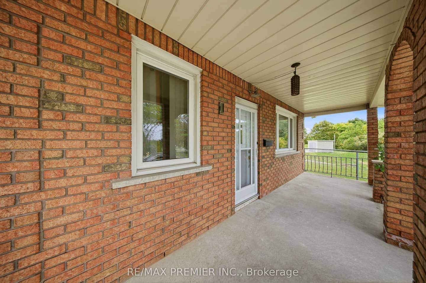 1 Mayo Drive, Toronto, ON M6L 2X1