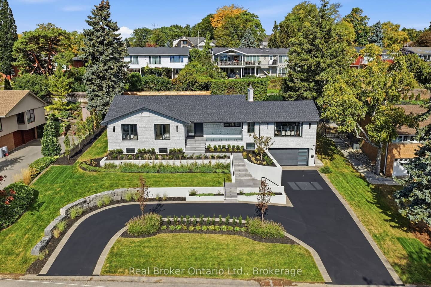 841 Danforth Place, Burlington, ON L7T 1S1