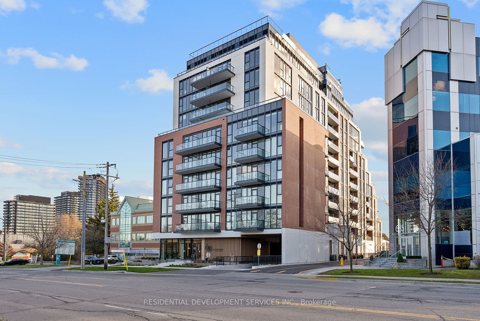 699 Sheppard Avenue E 1103, Toronto, ON M2K 0J5