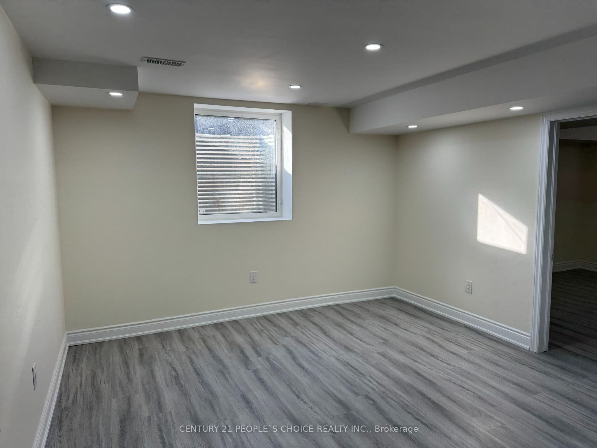 54 Prince Philip Boulevard Basement, North Dumfries, ON N0B 1E0