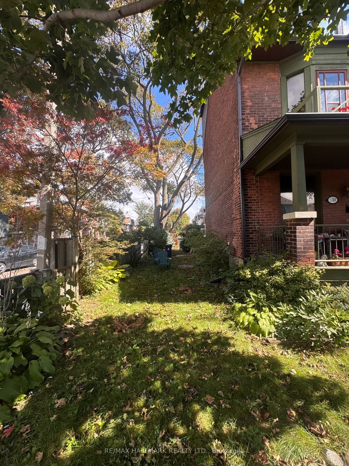 133 Hampton Avenue, Toronto, ON M4K 2Z2