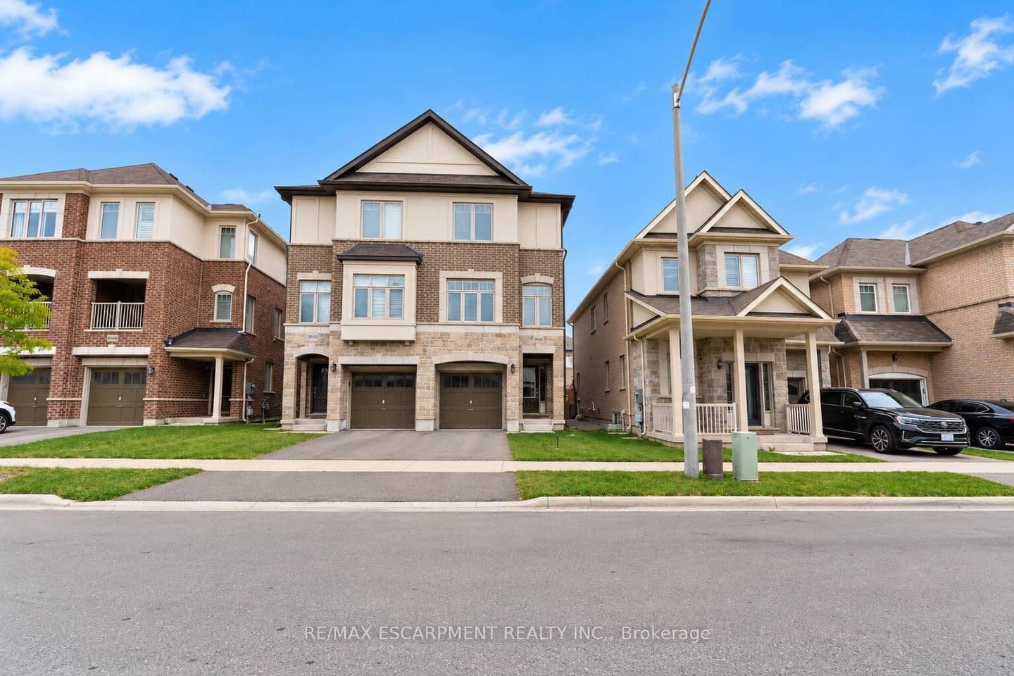 3930 Tufgar Crescent, Burlington, ON L7M 2A4