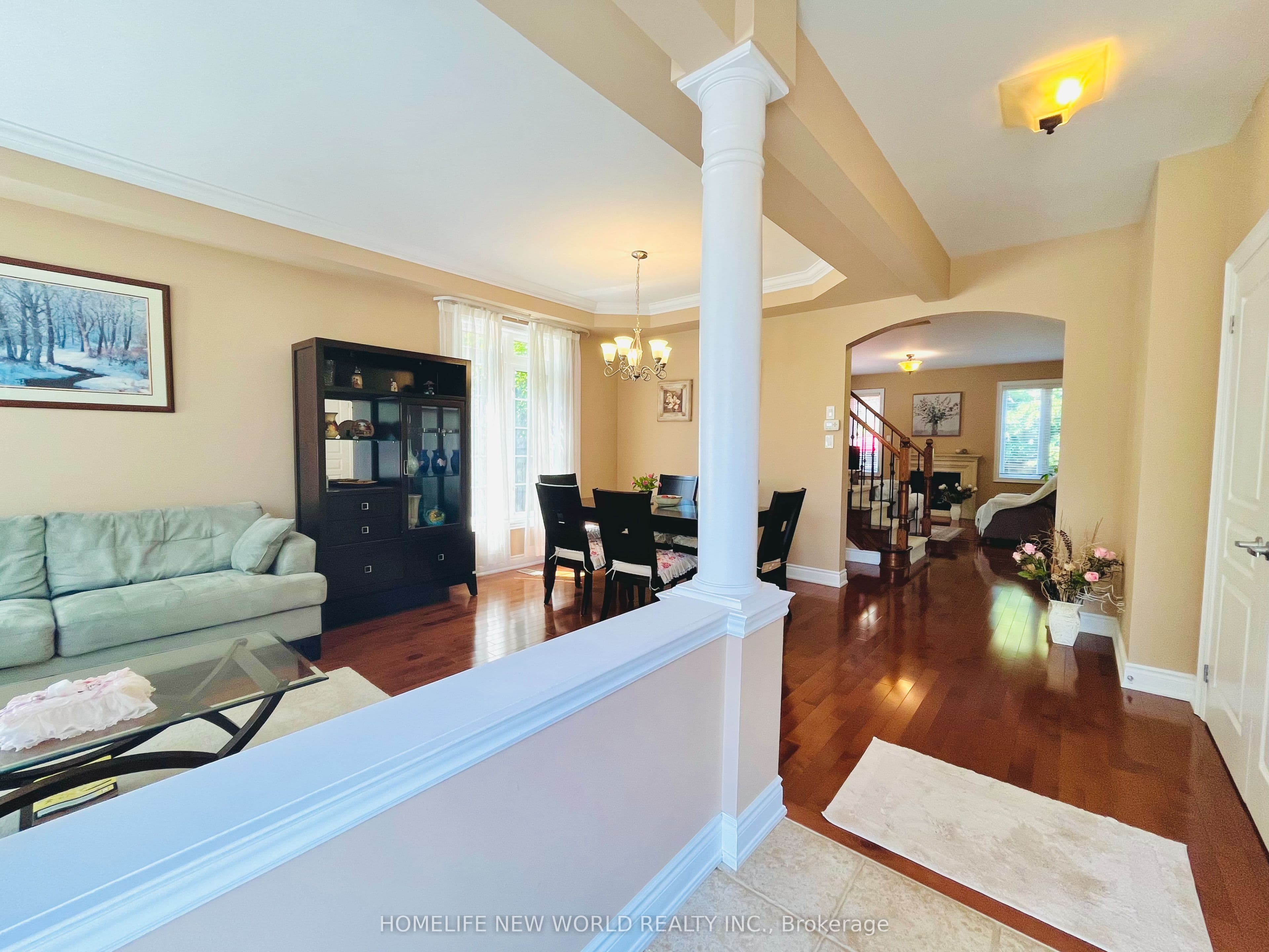 325 ADMIRAL Drive, Oakville, ON L6L 0C2