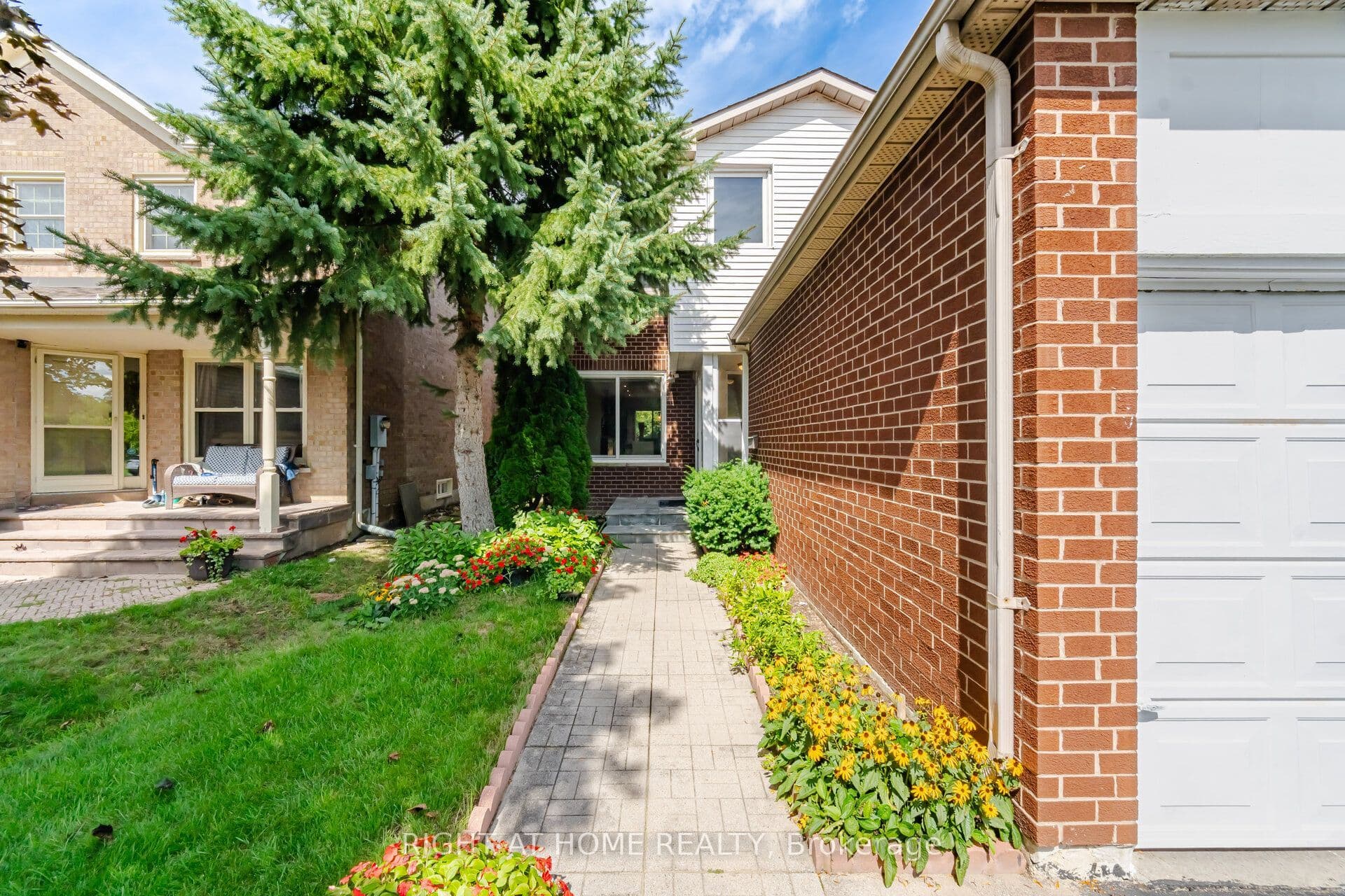 236 Austin Drive, Markham, ON L3R 6N5