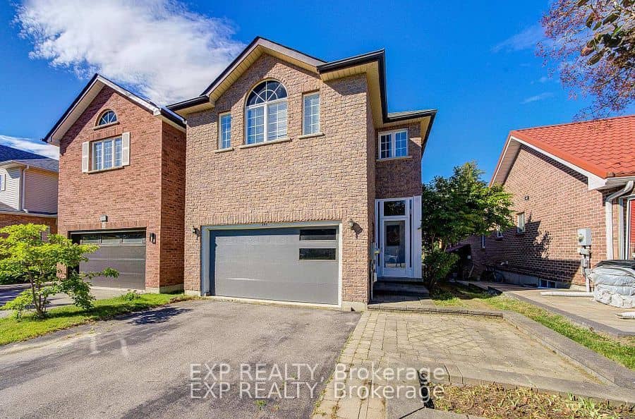 292 Sheridan Court, Newmarket, ON L3Y 8P9