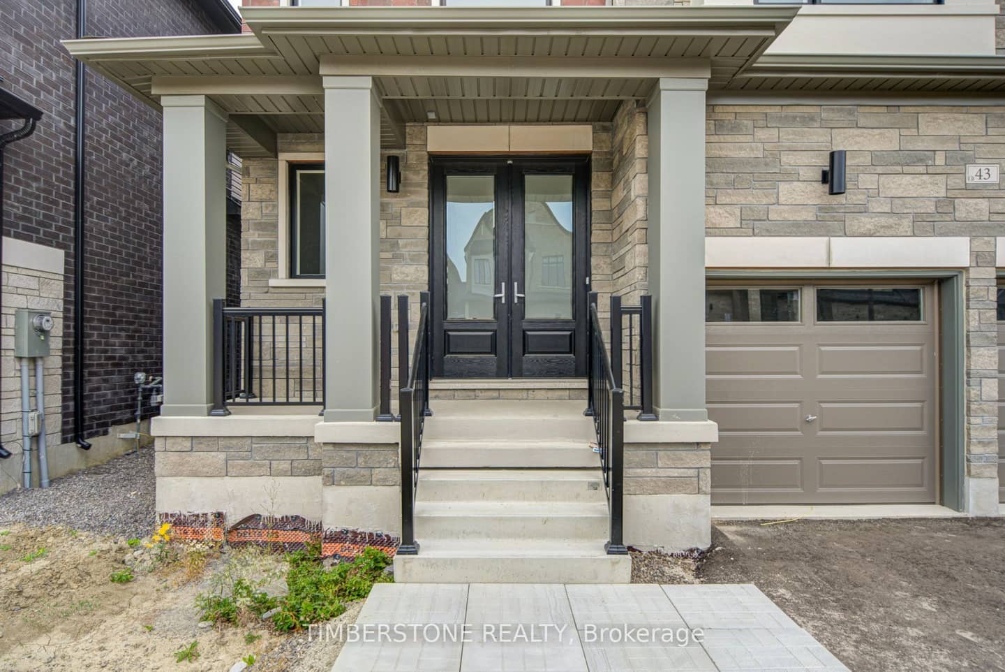 43 Aveena Road, Brampton, ON L6P 4R8