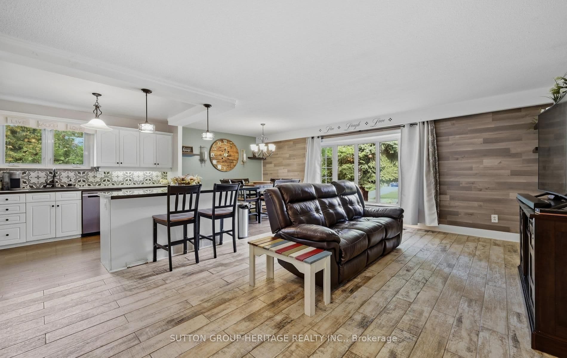 20 Strathy Road, Ajax, ON L1S 2V1