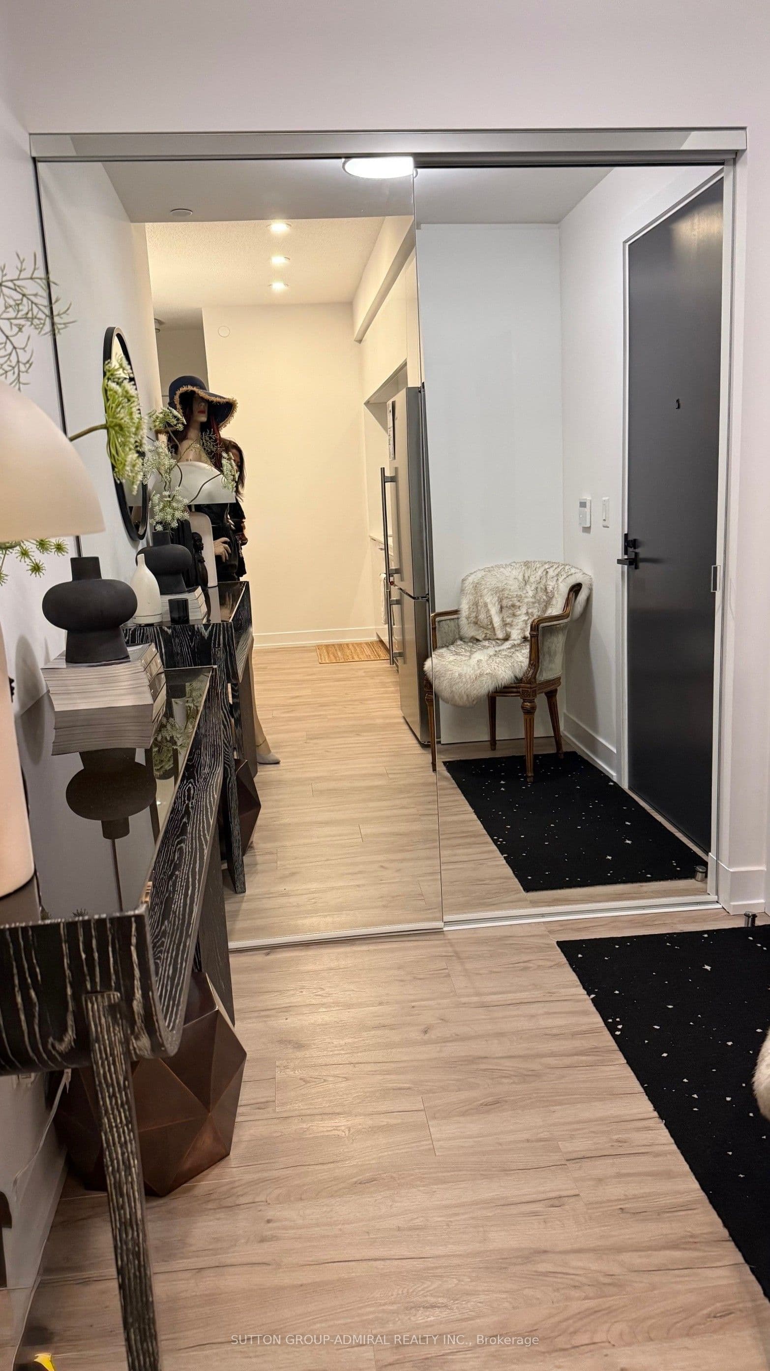 25 Adra Grado Way 1630, Toronto, ON M2J 0H6
