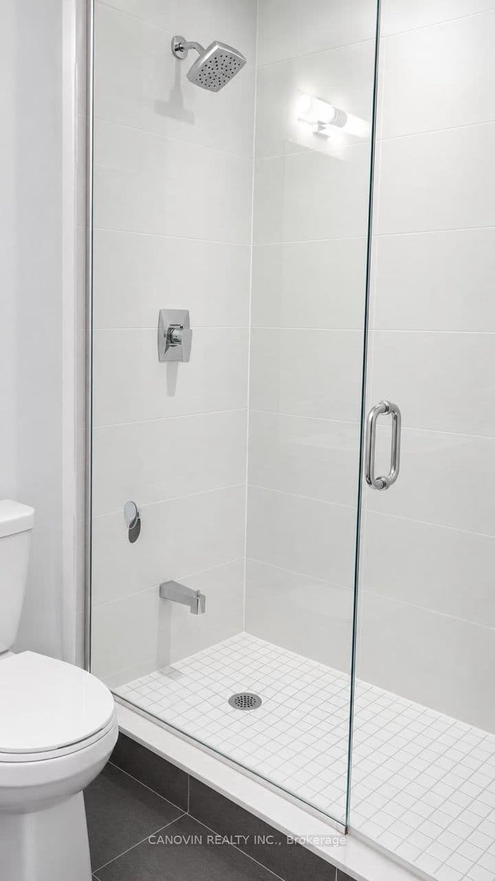 7895 Jane Street E 1216, Vaughan, ON L4K 0K2