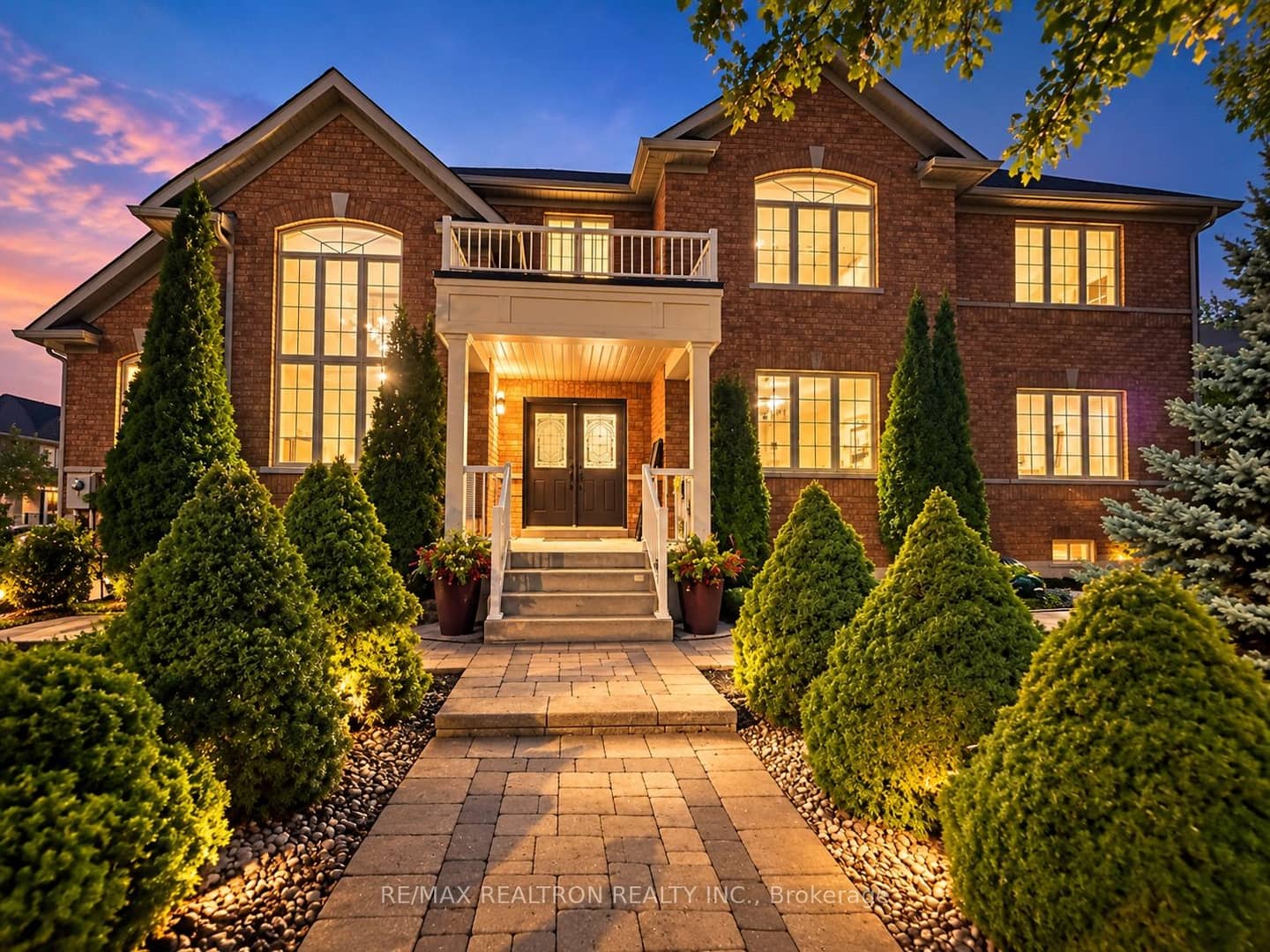 405 Lauderdale Drive, Vaughan, ON L6A 4K9