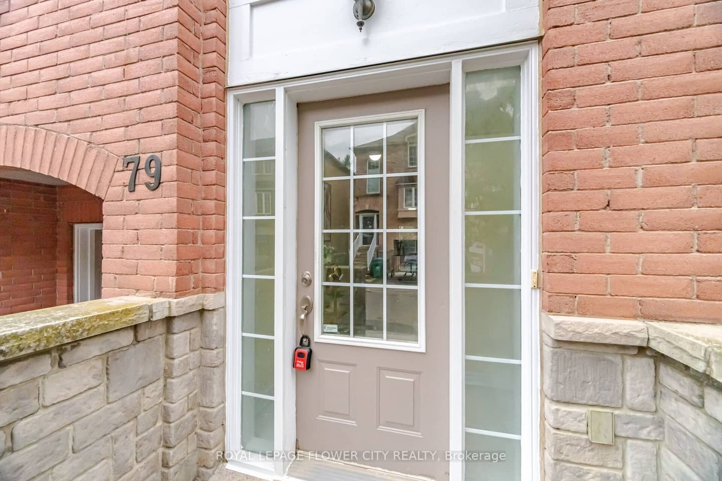 79 Bernard Avenue, Brampton, ON L6Y 5S3