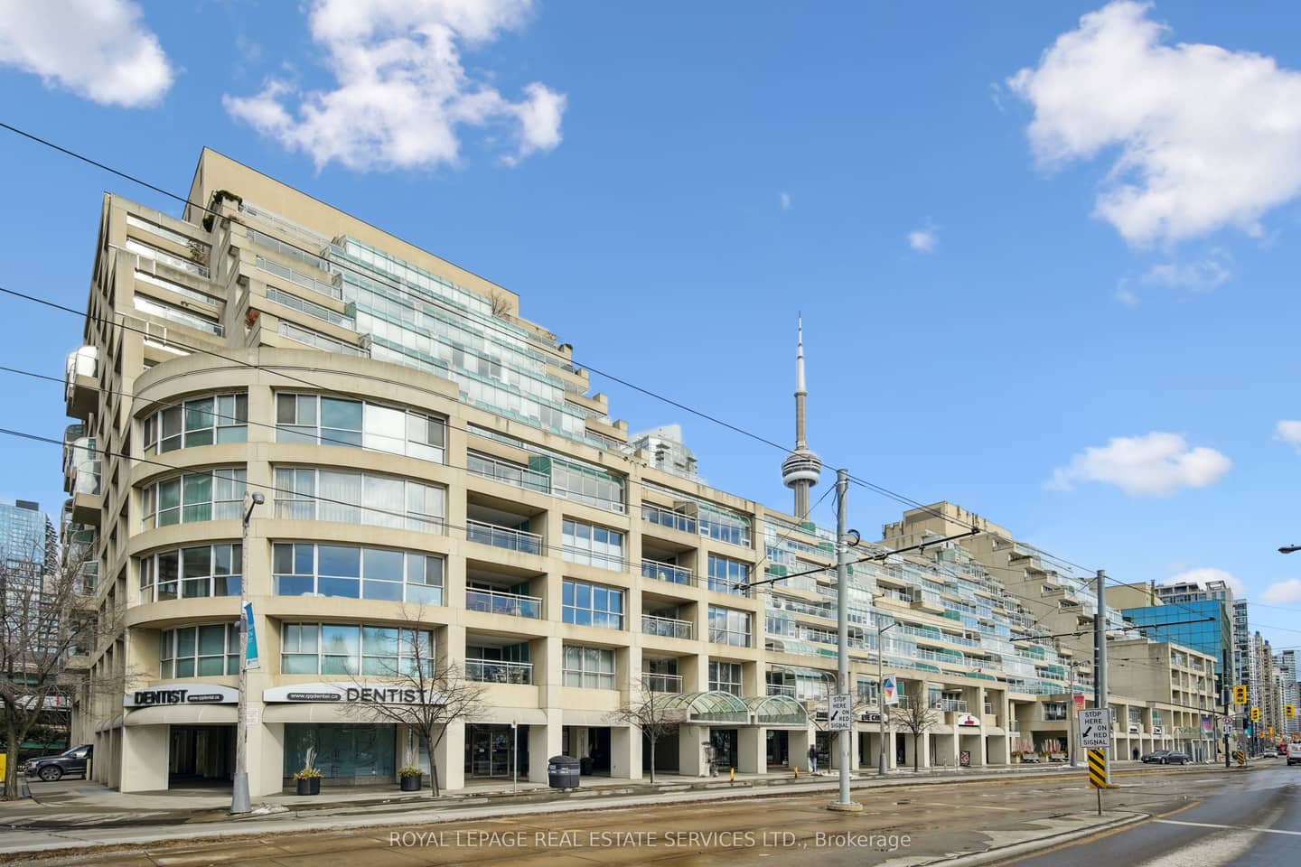 480 Queens Quay W 601, Toronto, ON M5V 2Y5