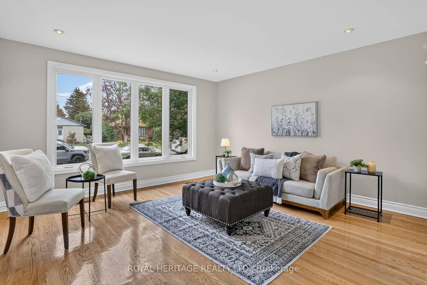 914 Donovan Crescent, Whitby, ON L1N 3G3