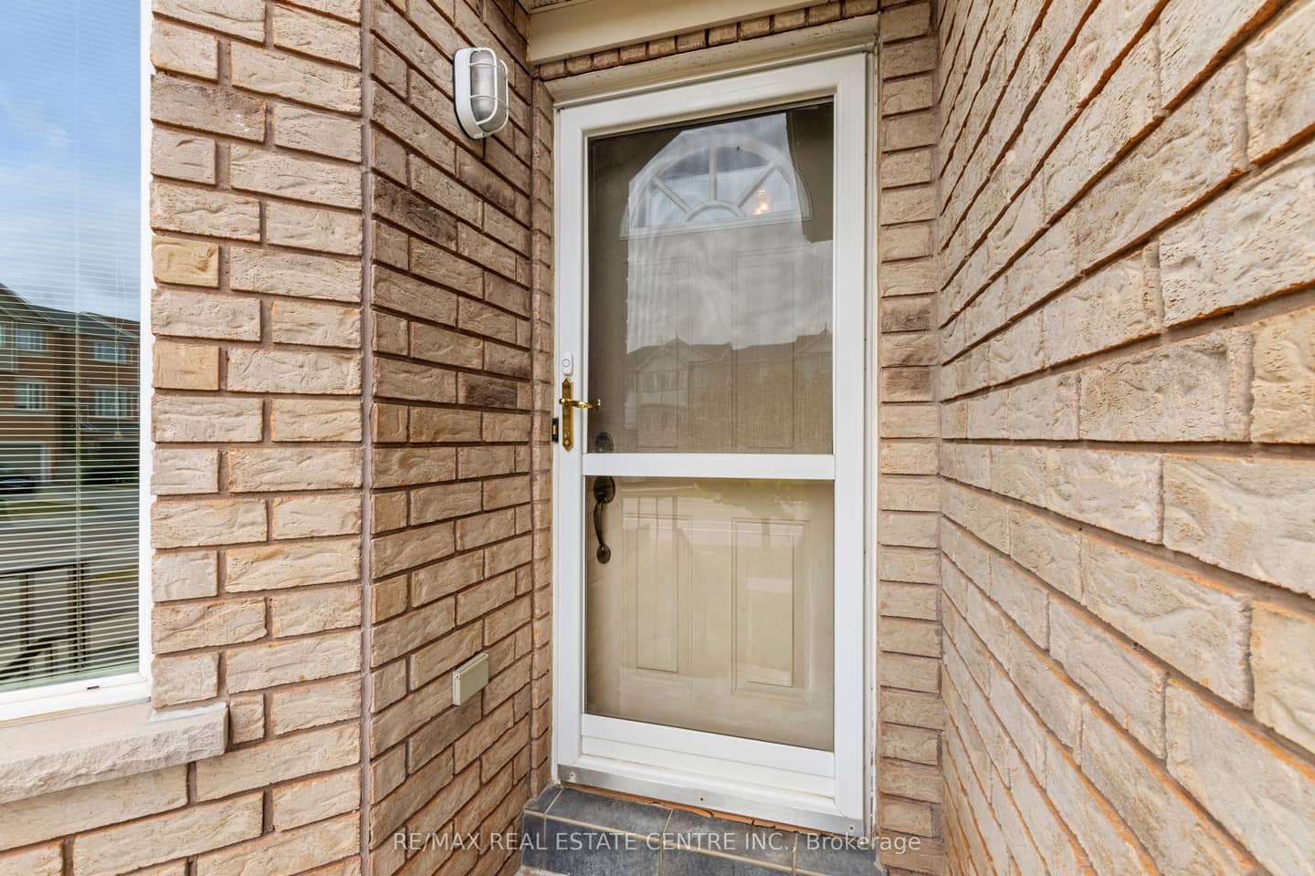 45 Atwood Avenue, Halton Hills, ON L6G 5Z9