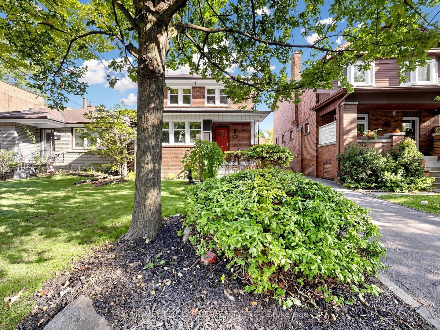 25 Dartmouth Crescent, Toronto, ON M8V 1W9
